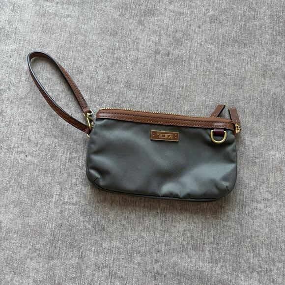 Tumi Wristlet - Picture 1 of 8